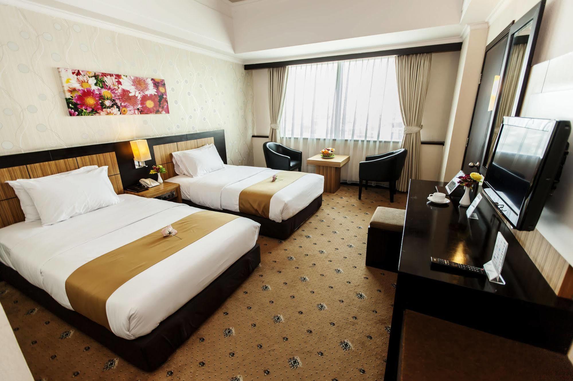 Orchardz Jayakarta